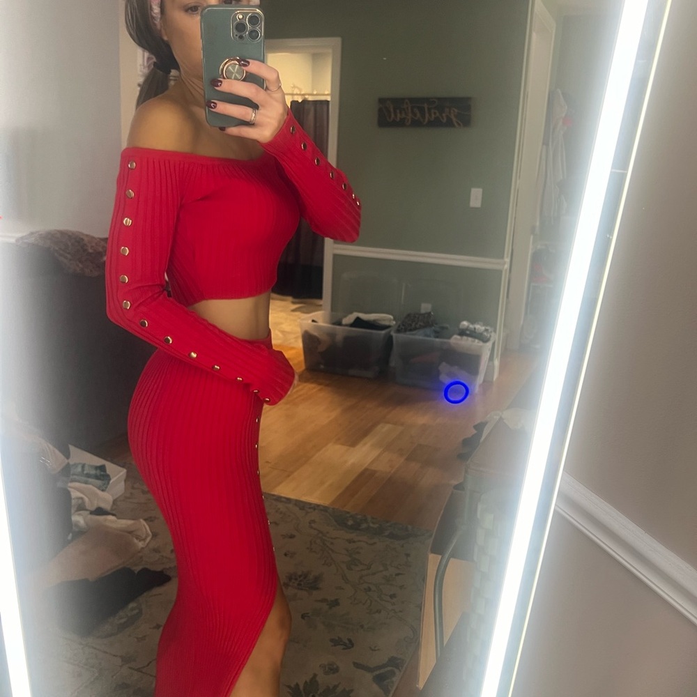 Stunning two piece red set